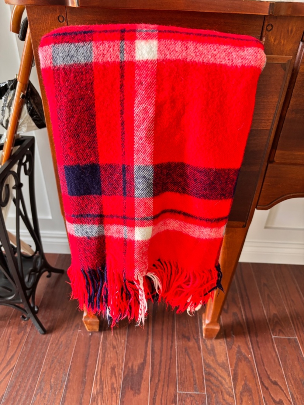 Vibrant vintage Harmony House red, white, blue tartan blanket